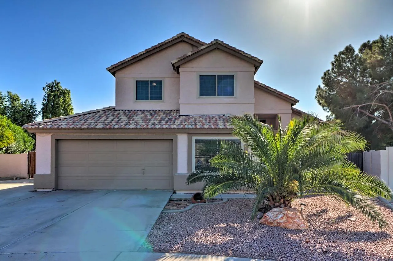Lavish Avondale Escape With Private Pool And Game Room Holiday home
