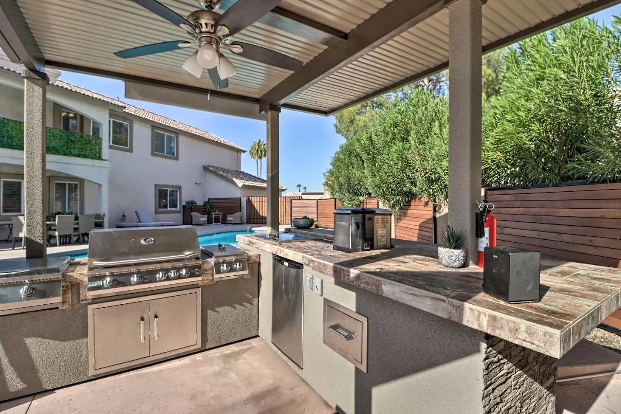 Holiday home Lavish Avondale Escape With Private Pool And Game Room